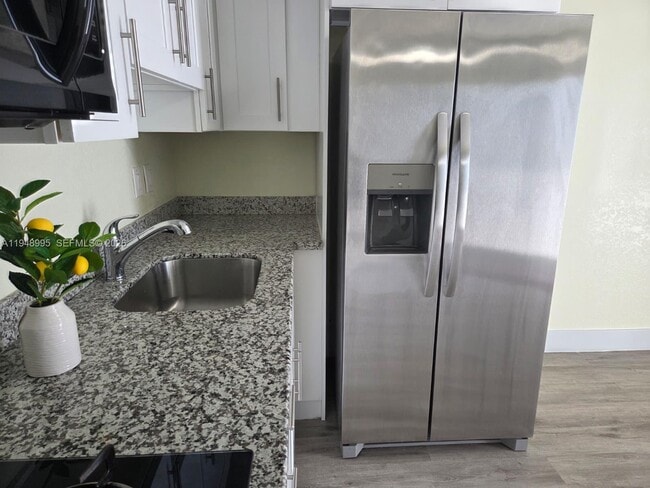 367 W 33rd St in Hialeah, FL - Building Photo - Building Photo