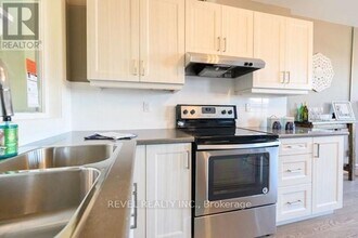 1000 King St E in Hamilton, ON - Building Photo - Building Photo