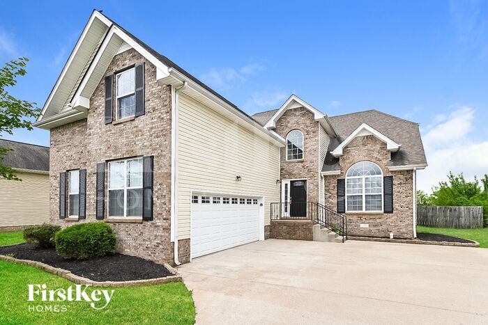 878 Samantha Ln in Clarksville, TN - Building Photo