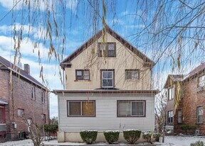 404 N Bentley Ave in Niles, OH - Building Photo