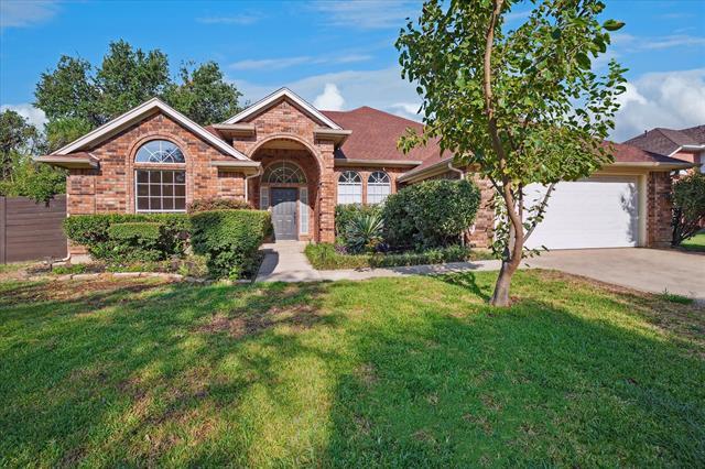 property at 4910 Shadowood Trl