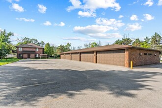 Pine Grove Apartments in New Berlin, WI - Building Photo - Building Photo