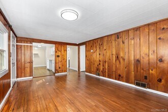 288 Pine Hill Rd in Pleasant Valley, NY - Building Photo - Building Photo