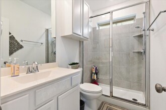 4912 Overland Hollow Dr in Rosenberg, TX - Building Photo - Building Photo