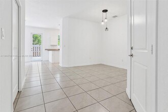 1363 NW 208th Terrace in Miami Gardens, FL - Building Photo - Building Photo