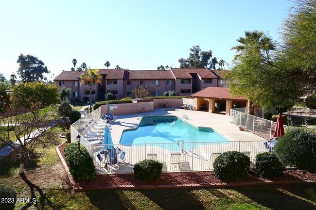 property at 1942 S Emerson