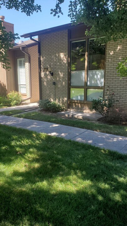 6565 1645 E in Murray, UT - Building Photo