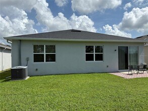3555 74th Ave E in Sarasota, FL - Building Photo - Building Photo
