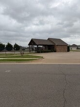 10601 Little Sallisaw Creek Dr in Yukon, OK - Building Photo - Building Photo