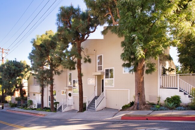 property at 3101 5th St
