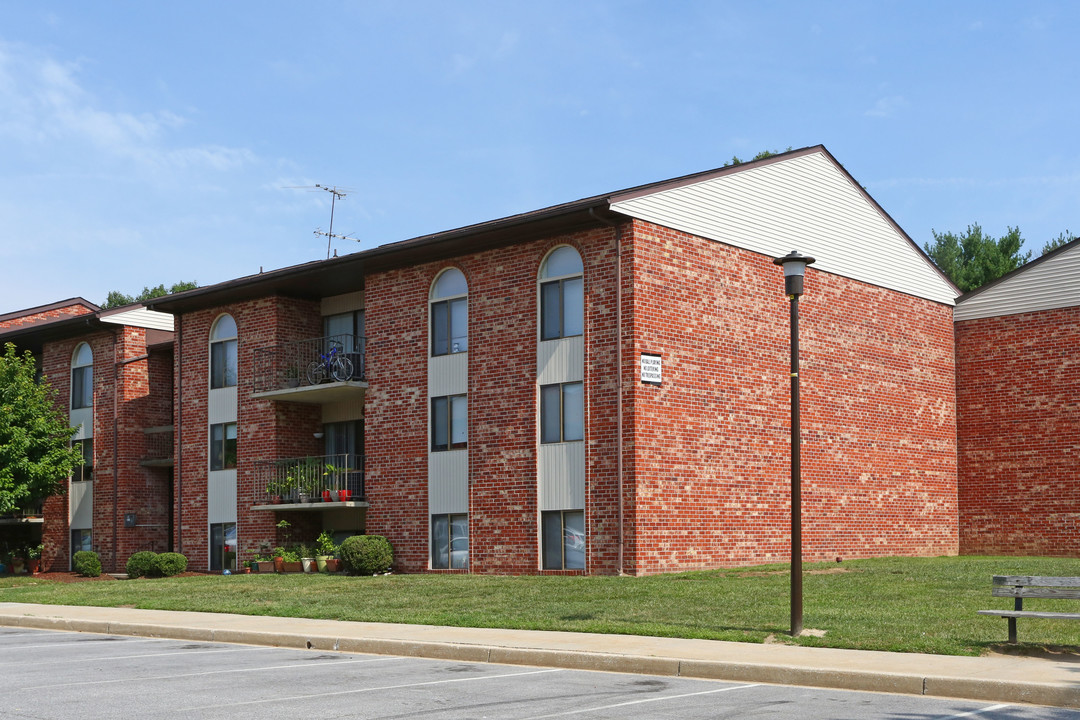 Chatham Gardens in Ellicott City, MD - Foto de edificio