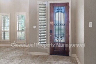 1231 Via Belcanto in San Antonio, TX - Building Photo - Building Photo