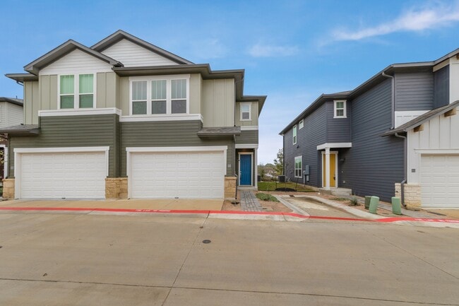 property at 1015 Vista View Dr