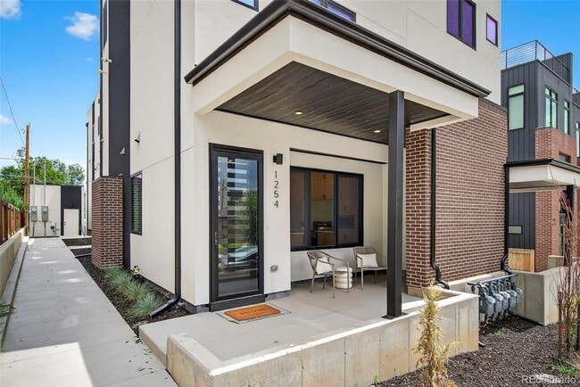 1254 Yates St in Denver, CO - Building Photo - Building Photo