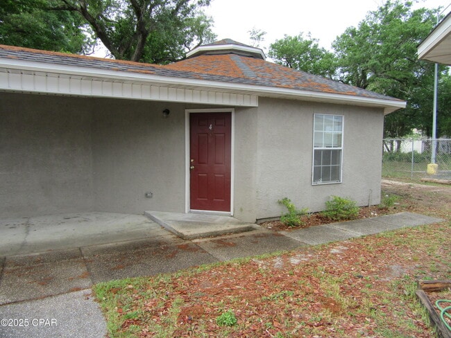 property at 1401 Gulf Ave