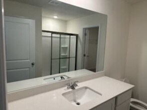 121 Snowdrop Ave in La Vergne, TN - Building Photo - Building Photo