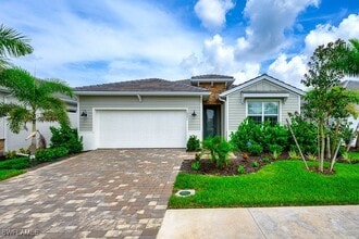 16551 Crescent Beach Way in Bonita Springs, FL - Building Photo - Building Photo