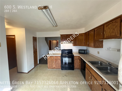 600 S Westland Dr in Appleton, WI - Building Photo - Building Photo