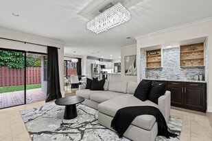 13575 Columbine Ave in Wellington, FL - Building Photo