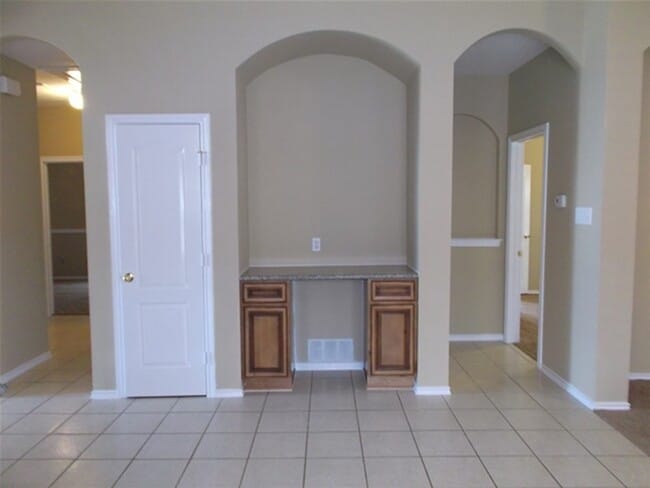 property at 1835 Manor Dr