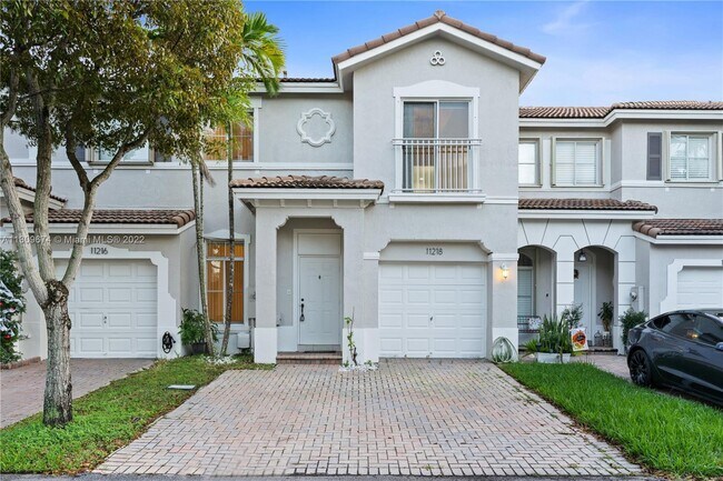 11218 NW 56th St-Unit -11218 in Doral, FL - Building Photo - Building Photo