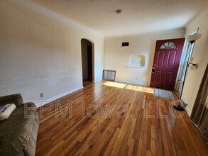 1212 35th St NE in Cedar Rapids, IA - Building Photo - Building Photo