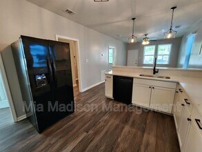 3303 Burroughs St in Savannah, GA - Building Photo - Building Photo