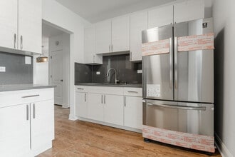 2922 N Rockwell St, Unit 1 in Chicago, IL - Building Photo - Building Photo