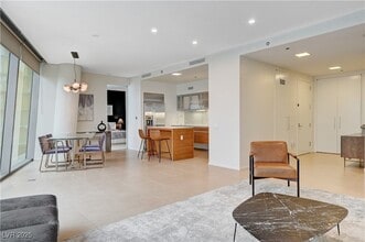 3722 Las Vegas Blvd S, Unit 2801 in Las Vegas, NV - Building Photo - Building Photo