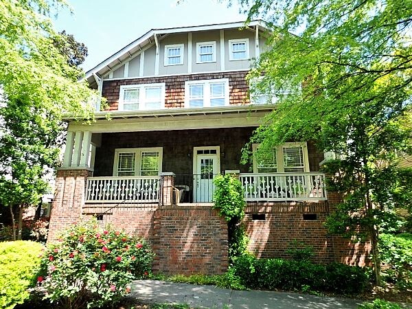 property at 721 E 10th St