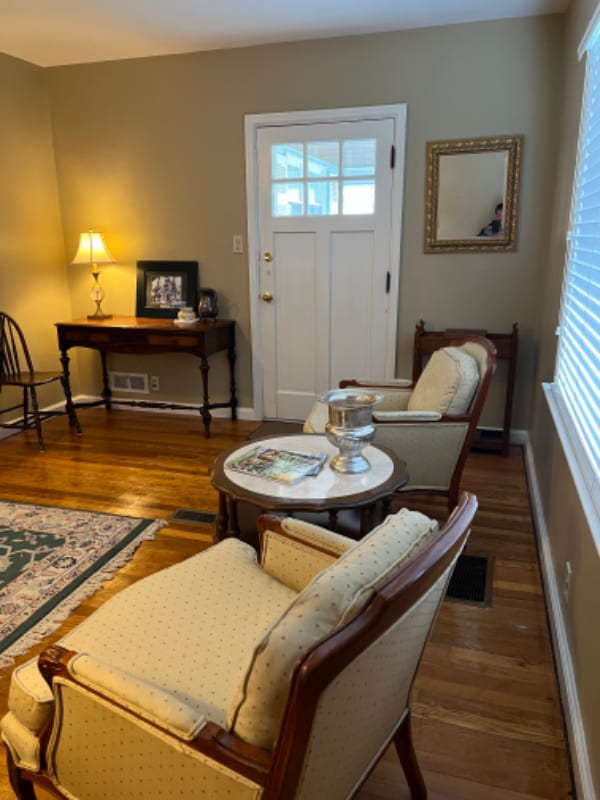 2422 Jackson Ave in Point Pleasant, WV - Building Photo - Building Photo