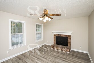 300 Tarpon Springs Rd in Columbia, SC - Building Photo - Building Photo