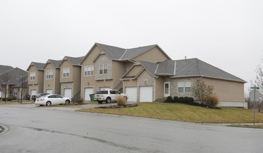 Cottage Park Townhomes in Gardner, KS - Building Photo - Building Photo