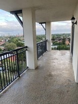 3530 SW 22nd St, Unit 913 in Miami, FL - Building Photo
