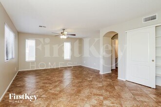 16055 W Moreland St in Goodyear, AZ - Building Photo - Building Photo