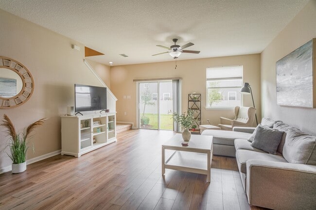 property at 34 Great Star Ct