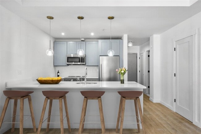 139 Fifth Ave in Pelham, NY - Building Photo - Building Photo