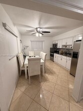 661 NE 61st St-Unit -3 in Miami, FL - Building Photo - Building Photo