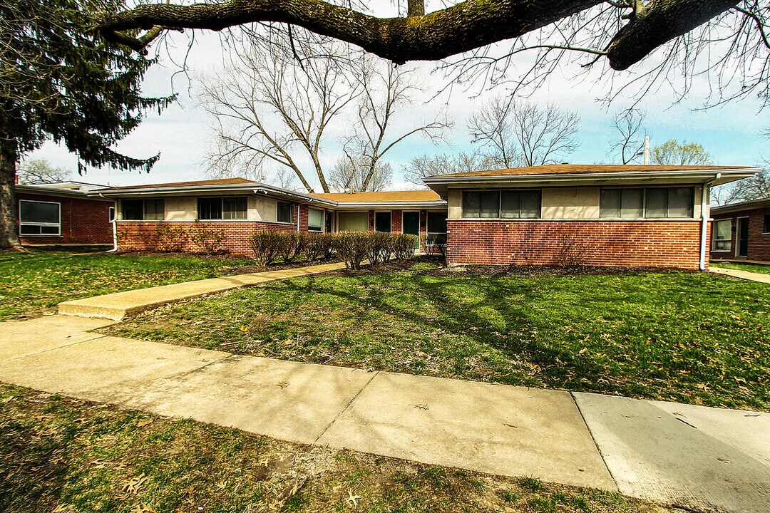 1118 Midland Blvd in University City, MO - Building Photo