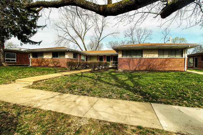 property at 1118 Midland Blvd