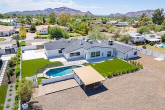 6302 E Cochise Rd in Paradise Valley, AZ - Building Photo - Building Photo