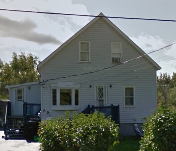 80 Young St in Bathurst, NB - Building Photo