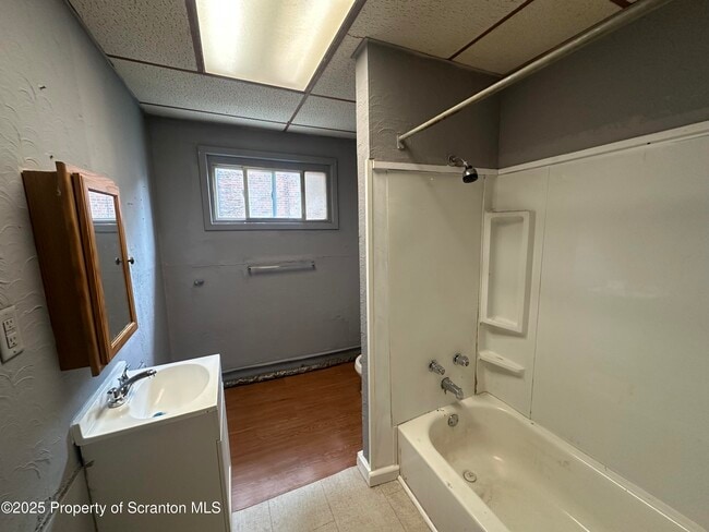 127 N River St in Olyphant, PA - Building Photo - Building Photo