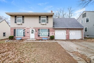 8016 Holmes Rd in Kansas City, MO - Building Photo