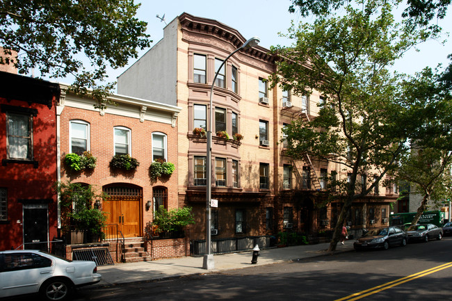 420 6th Ave in Brooklyn, NY - Foto de edificio - Building Photo