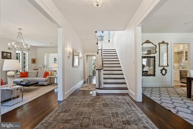 1031 Pine Hill Rd in McLean, VA - Building Photo - Building Photo