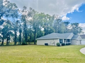 3120 NE 24th Pl in Ocala, FL - Building Photo - Building Photo