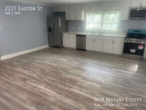 2227 Easton St in North Charleston, SC - Building Photo - Building Photo