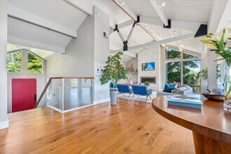 34 Fairview Ave in Corte Madera, CA - Building Photo - Building Photo