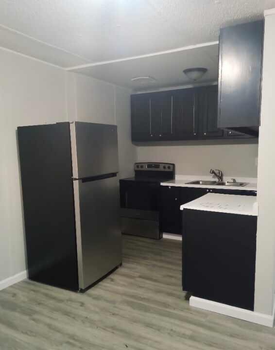 777 E Yerby St in Marshall, MO - Building Photo